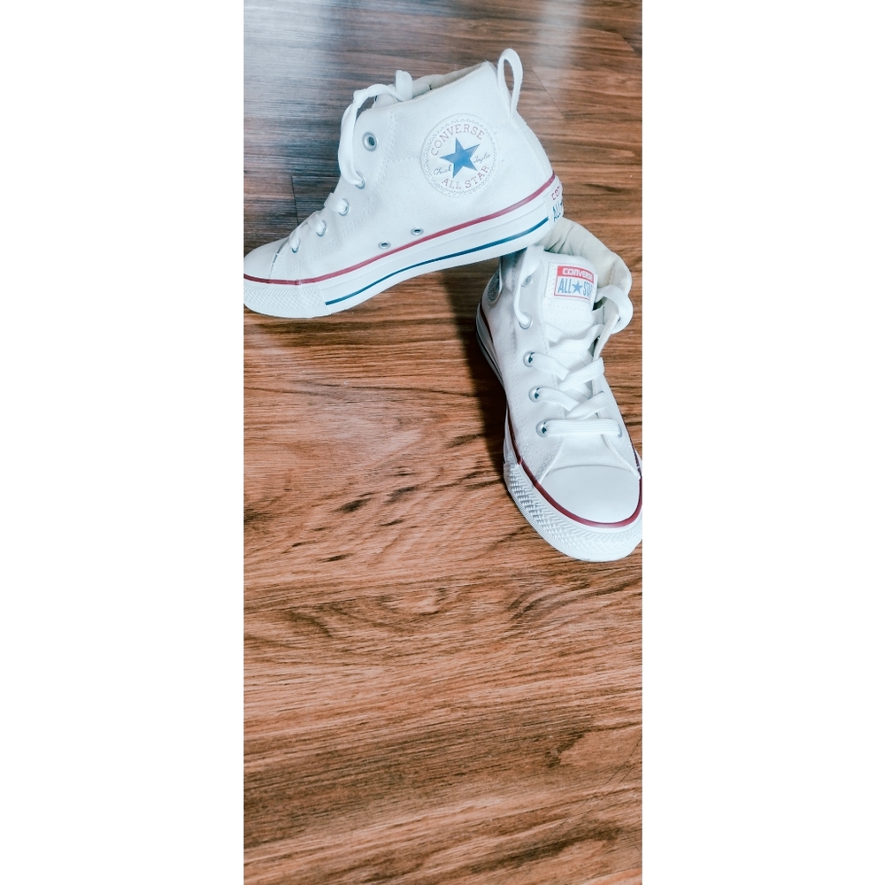 Unisex high top chuck Taylors